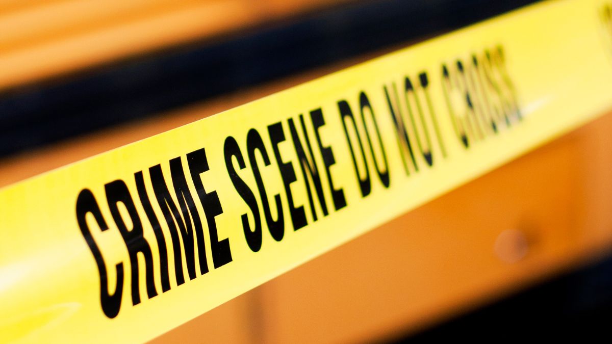 ghaziabad-man-kills-wife-with-sword-for-not-serving-morning-tea-on-time-continued-to-strike-in-front-of-kids